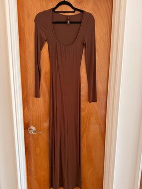 fitted lace wedding dress Fay Black Velvet Corset Style Knot Maxi Dress – Club L London main image 0